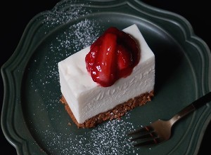 自家製レアチーズケーキ