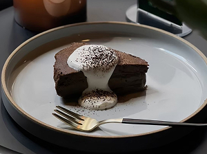 自家製バスクチーズケーキ（ほうじ茶）